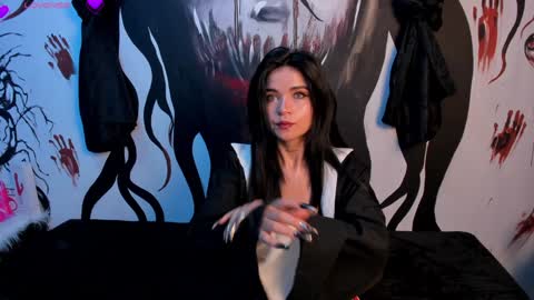 Snapshot of kylie_foxx1 chatting on 12/04/24, 12:41 submissive demon Please help me to reach 500 thumbs up online show from 12/04/24, 12:41