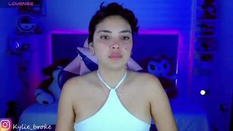 Snapshot of kylie_hottt_ chatting on 02/04/25, 09:10 k ylie online show from 02/04/25, 09:10