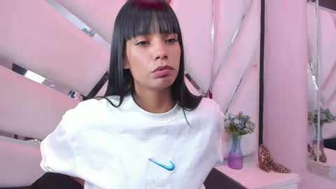 Snapshot of kylie_sexx chatting on 06/21/26, 03:20 kylie online show from 06/21/26, 03:20