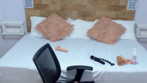 Melissa online show from 01/19/25, 04:25