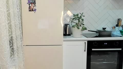 Snapshot of kylieblond chatting on 12/19/24, 01:18 Din online show from 12/19/24, 01:18