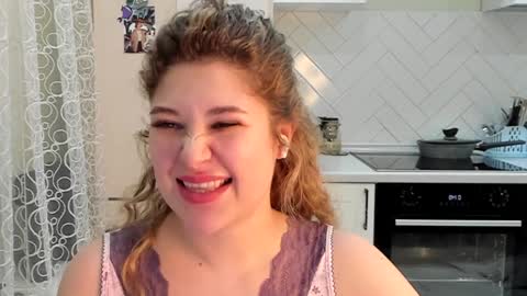 Snapshot of kylieblond chatting on 01/20/25, 10:48 Din online show from 01/20/25, 10:48