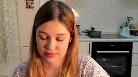 Snapshot of kylieblond chatting on 02/09/25, 08:24 Din online show from 02/09/25, 08:24