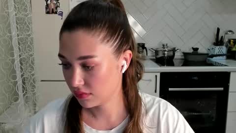 Snapshot of kylieblond chatting on 09/10/25, 08:42 Din online show from 09/10/25, 08:42