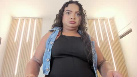 kyliee online show from 06/24/26, 05:50