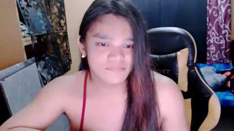 Snapshot of kylieebarbie97 chatting on 11/10/25, 10:25 SC pchix2022 online show from 11/10/25, 10:25