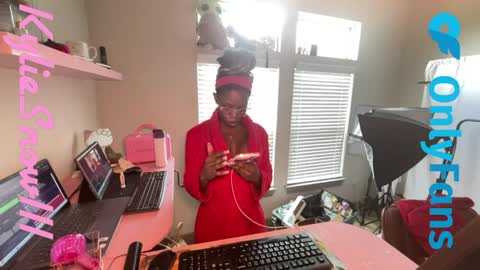 Kylie Snow online show from 04/29/26, 05:30