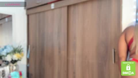 Snapshot of kyliewhiteboobs chatting on 10/03/25, 08:06 kylie white boobs online show from 10/03/25, 08:06