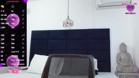 Kylie online show from 09/18/25, 10:17