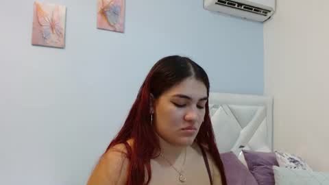 Snapshot of kyliiebaker chatting on 07/06/26, 03:03 Kylie online show from 07/06/26, 03:03