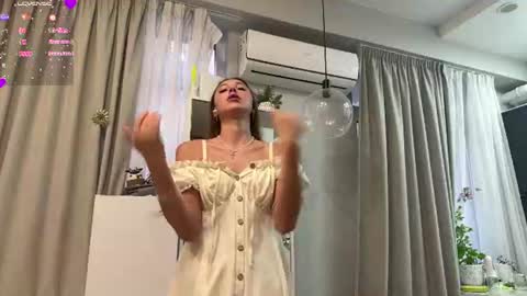 Snapshot of kymberlyrosenlof chatting on 07/18/26, 02:16 Selena online show from 07/18/26, 02:16