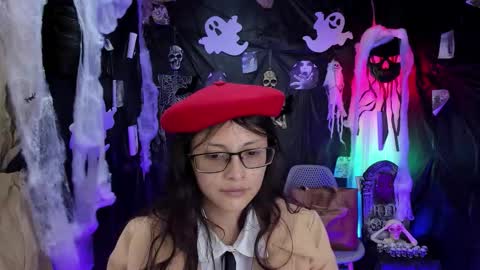 Kyomi online show from 10/22/25, 12:27