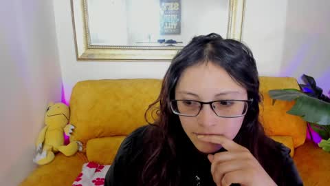 Snapshot of kyomi_chang chatting on 04/27/26, 12:14 Kyomi online show from 04/27/26, 12:14