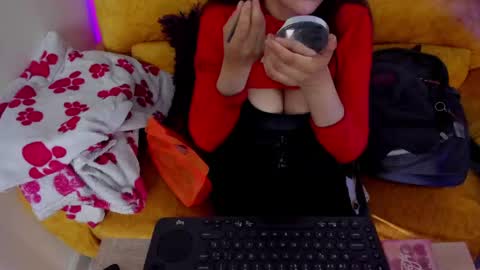 Snapshot of kyomi_chang chatting on 05/14/26, 01:51 Kyomi online show from 05/14/26, 01:51