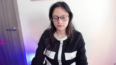 Snapshot of kyomi_chang chatting on 07/04/26, 12:44 Kyomi online show from 07/04/26, 12:44