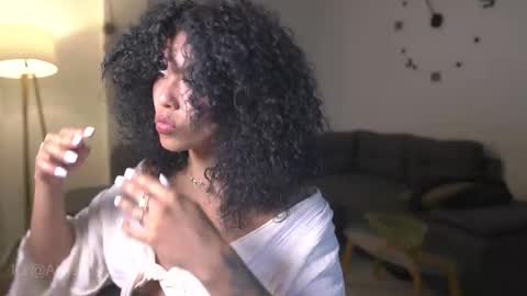 schedule 300 pm - 1100pm colombia time online show from 09/16/25, 11:50