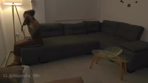 schedule 300 pm - 1100pm colombia time online show from 10/26/25, 12:16