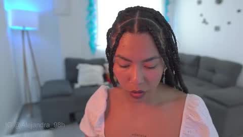 schedule 300 pm - 1100pm colombia time online show from 12/14/25, 04:01