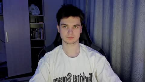 Kyroro online show from 01/10/25, 08:04