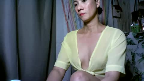 Snapshot of kyutshyne chatting on 02/08/25, 01:00 kyutshyne online show from 02/08/25, 01:00