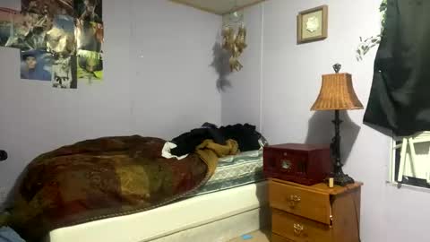 Lily online show from 04/10/26, 01:00