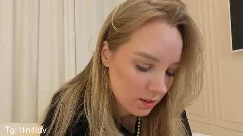 lina online show from 11/13/25, 09:14