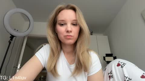 lina online show from 04/05/26, 02:03