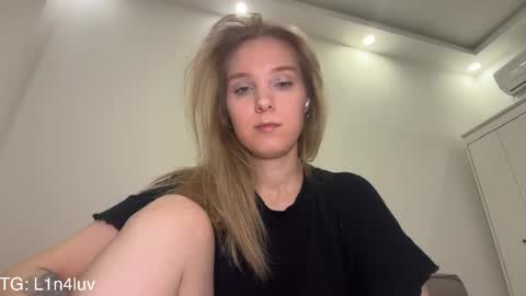 Snapshot of l1n4luv chatting on 05/10/26, 05:29 lina online show from 05/10/26, 05:29
