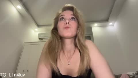 Snapshot of l1n4luv chatting on 05/16/26, 10:08 lina online show from 05/16/26, 10:08