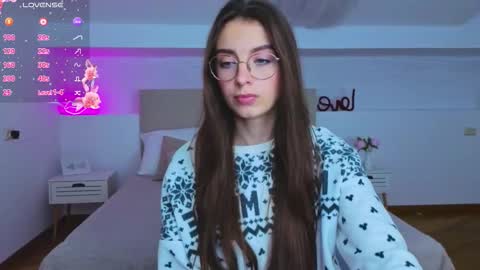 Margo  online show from 09/28/25, 09:31