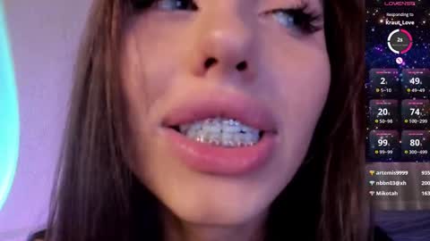 Snapshot of l1tww chatting on 02/07/25, 11:03 Malika online show from 02/07/25, 11:03