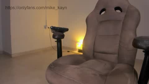 l3m0nb0y_ online show from 03/27/26, 02:50