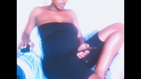 Snapshot of l4_love chatting on 10/02/25, 07:59 l4_love online show from 10/02/25, 07:59