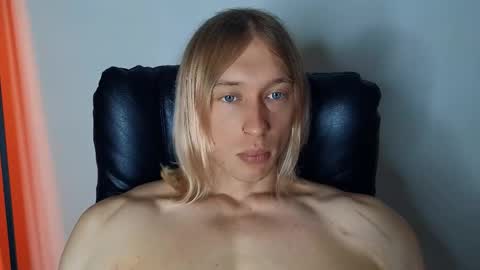 Snapshot of l_adonis_l chatting on 05/27/26, 07:16 Adonis online show from 05/27/26, 07:16