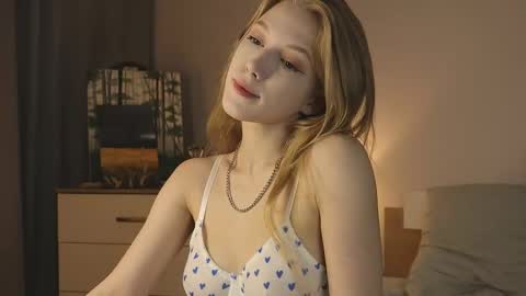 Alice online show from 02/05/26, 03:55