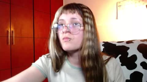 Hanna FREE ONLYFANS  online show from 09/26/25, 10:47