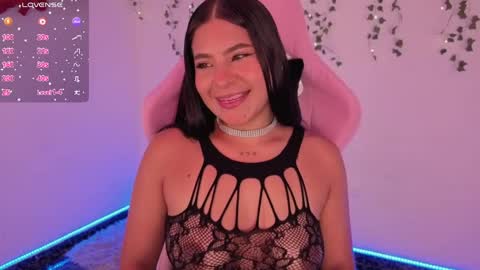 Victoria  online show from 04/04/26, 12:09