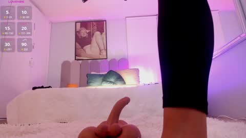 Cris  online show from 01/24/25, 02:08