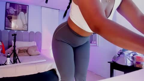 Cris  online show from 02/24/25, 11:32