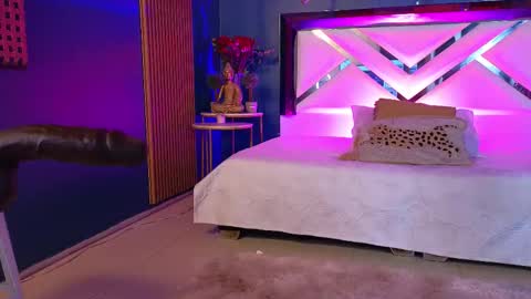 Cris  online show from 03/13/26, 11:39