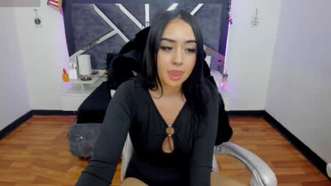  L A R A   online show from 03/04/25, 10:38