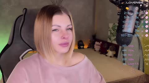 Snapshot of labanditta chatting on 12/17/24, 03:28 LaBandita online show from 12/17/24, 03:28