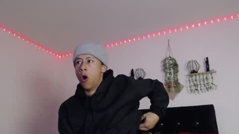 labrinthteasing online show from 04/19/26, 12:04