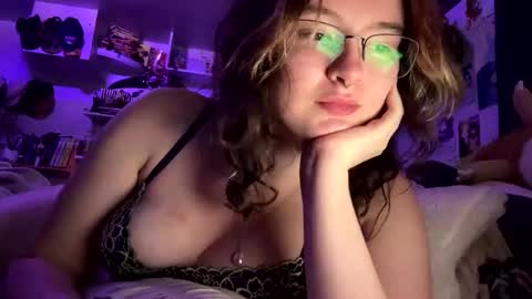 lacedinsin online show from 09/09/25, 04:56