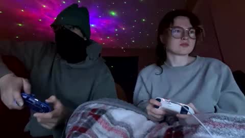 lacedinsin online show from 04/15/26, 03:46