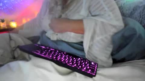 Lacey online show from 03/01/26, 05:42