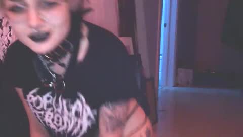 Snapshot of laceymarievelutina chatting on 04/04/26, 04:55 Lacey-Marie online show from 04/04/26, 04:55