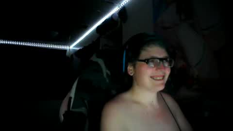 Snapshot of laceysweets27 chatting on 06/24/26, 11:59 laceysweets27 online show from 06/24/26, 11:59