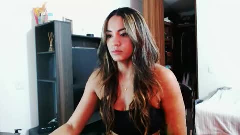 Jazmin online show from 03/17/26, 01:32