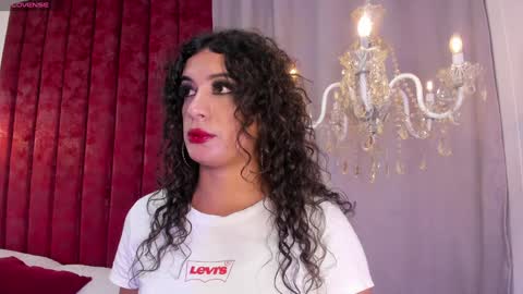 Snapshot of lacolorina_ chatting on 01/13/25, 01:56 Colorina online show from 01/13/25, 01:56